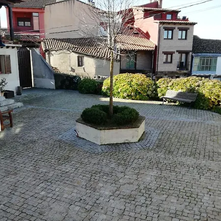 Casa De Las Piedras * Peñacaballera