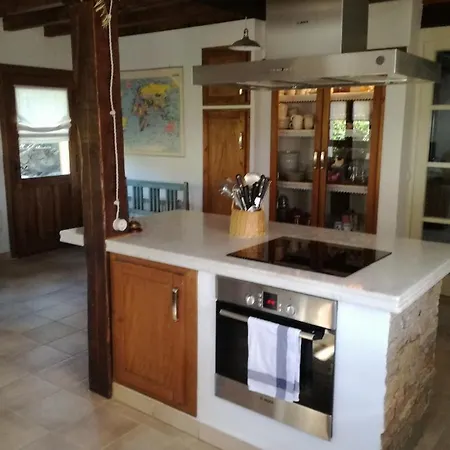 Casa De Las Piedras * Peñacaballera